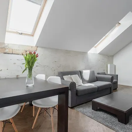 Apartament Modern Close To River *