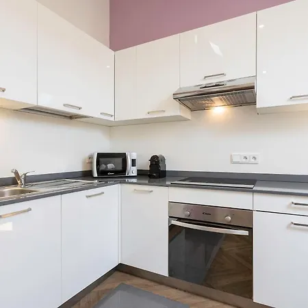 Apartament Modern Close To River *