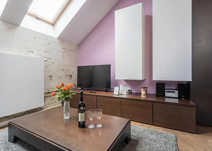 Lejlighed Modern Close To River Prag