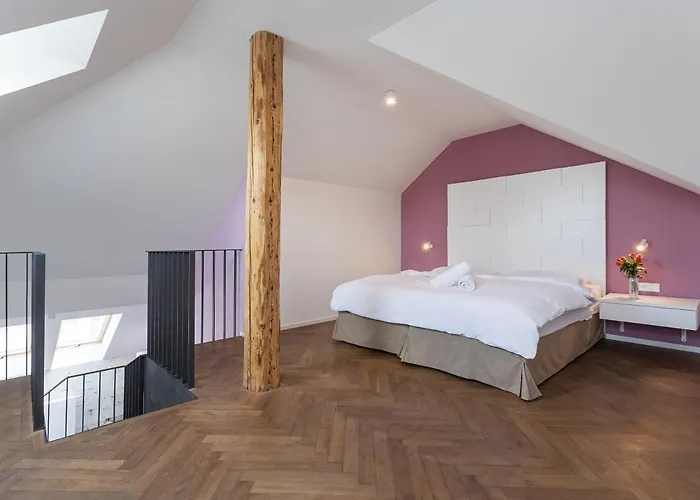Modern Close To River Lejlighed