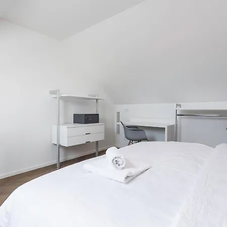 Apartamento Modern Close To River